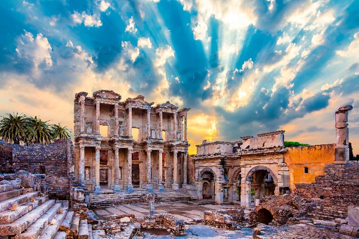トルコ旅行ガイド：オスマン帝国の栄華と絶景を巡る旅