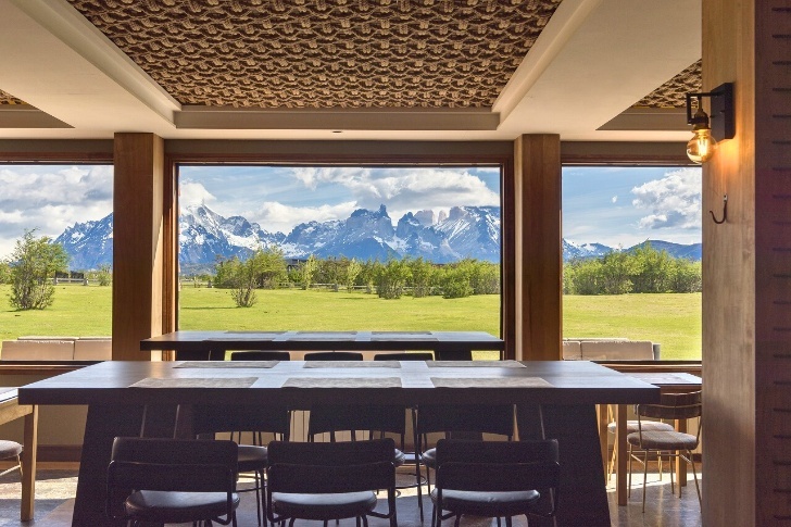 パイネ国立公園の絶景ホテルに2連泊！パタゴニア トレッキング大紀行